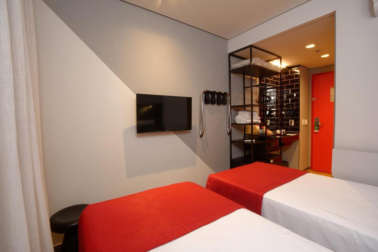 Golden Tower Express Berrini By Fenix Hotel